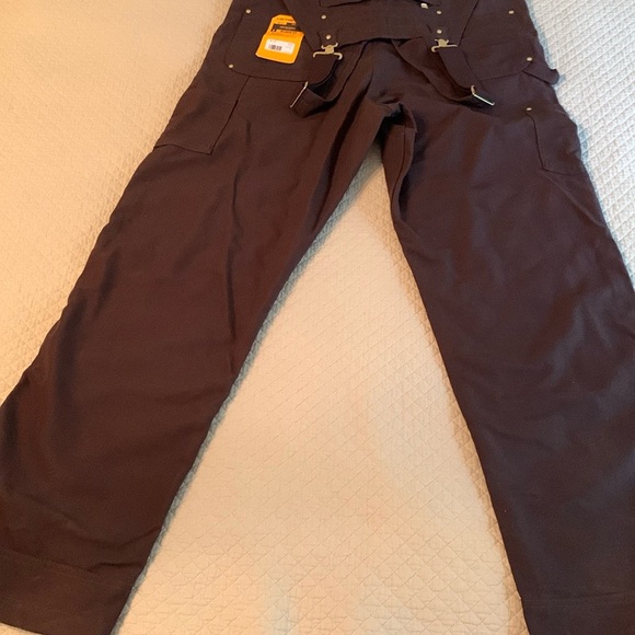 Carhartt Dark Brown Relaxed
Fit Heavy Duck Bib Overalls 38 x 36 - Picture 9 of 10